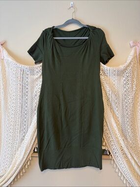 Banana Republic STRETCHY soft comfortable Olive Green Midi Dress